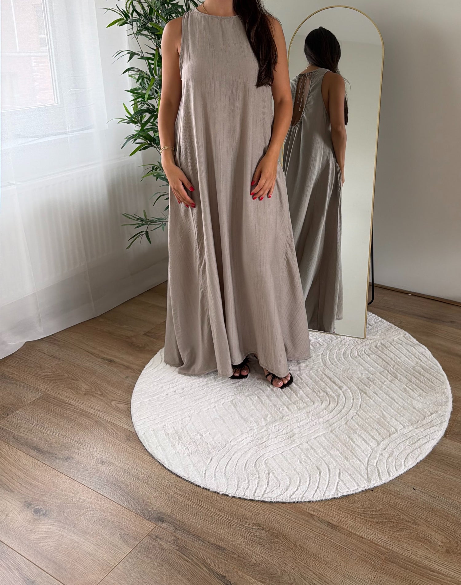 Taupe