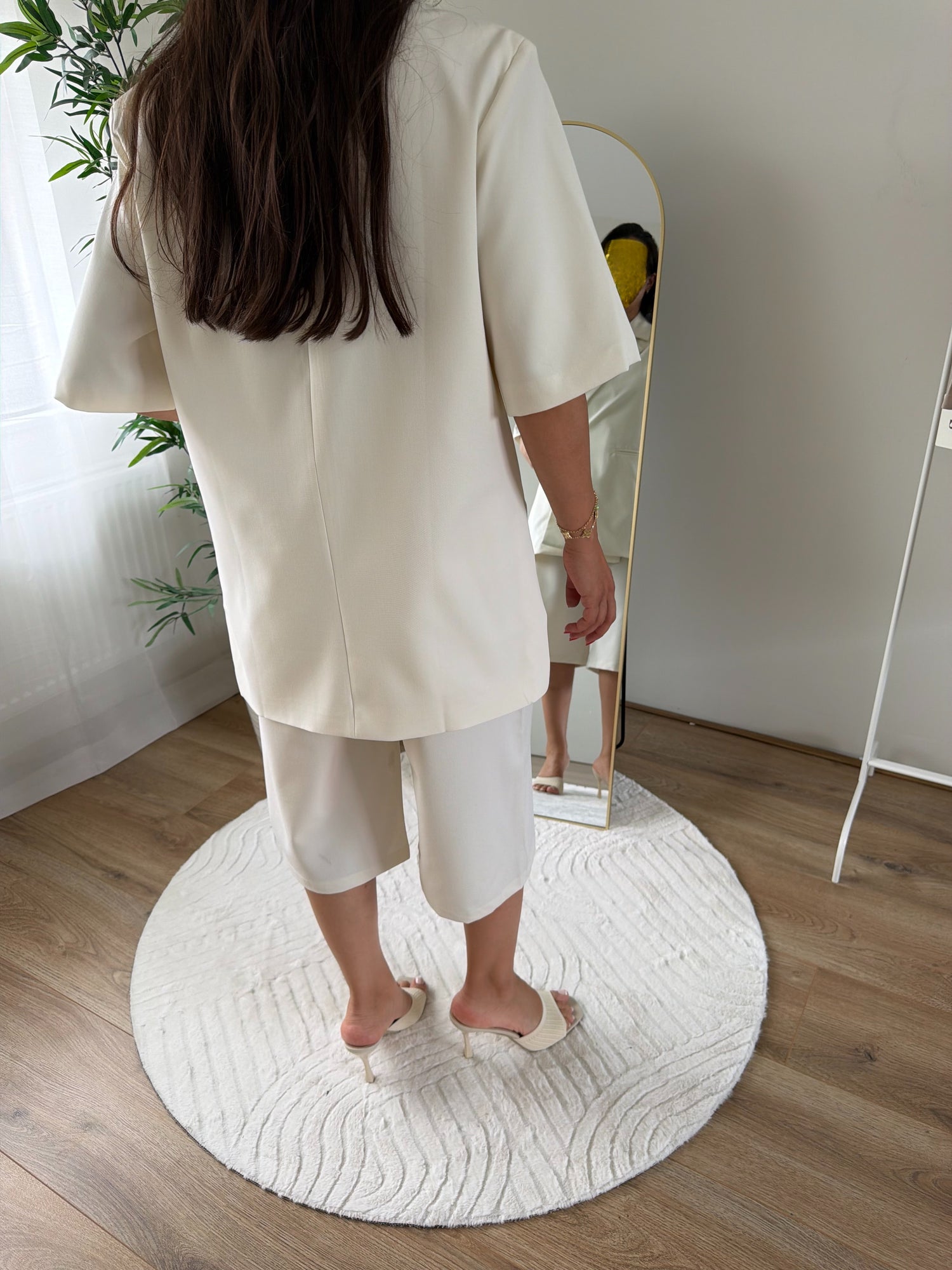 Pearl Short-Sleeve Blazer set