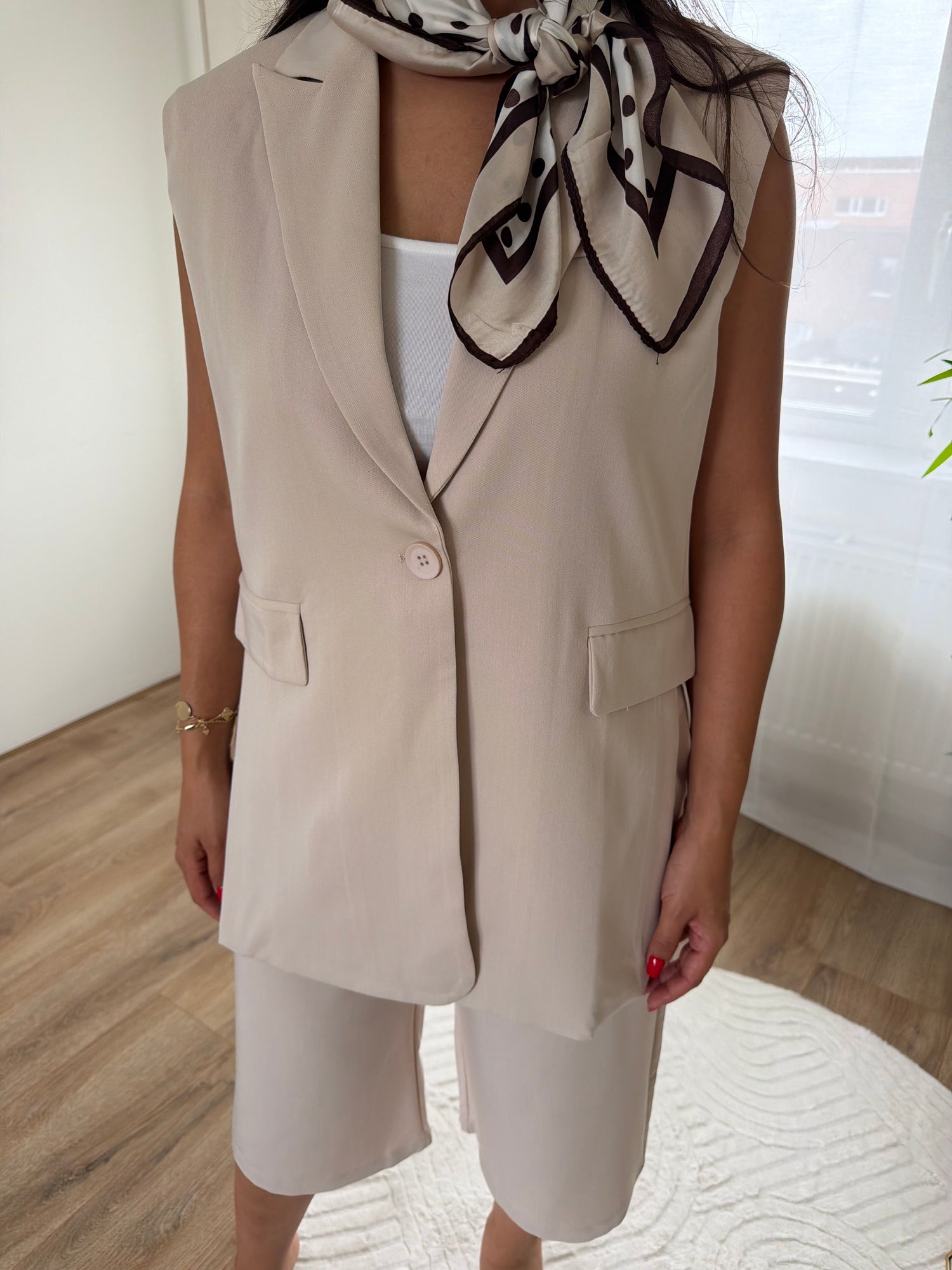 Nudy Sleeveless Blazer set